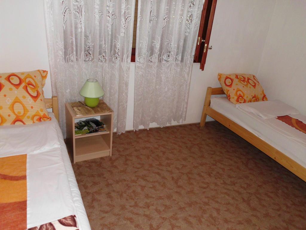 Guest House Krga Korenica Habitación foto